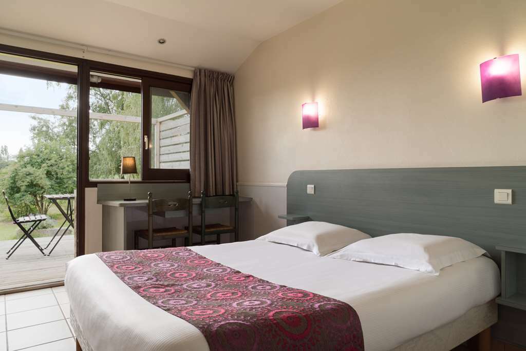 Logis Hotel Restaurant La Vieille Ferme Sance Bilik gambar